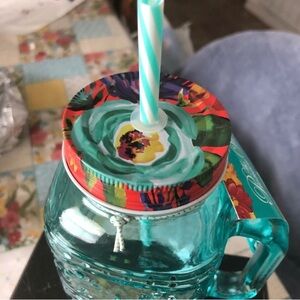 Pioneer woman drinking jar